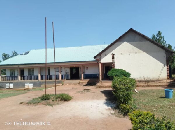 50 ACRES OF LAND WITH A SCHOOL AND HOSPITAL IN KYENJOJO. - Image 13